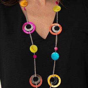 Necklace and earring set